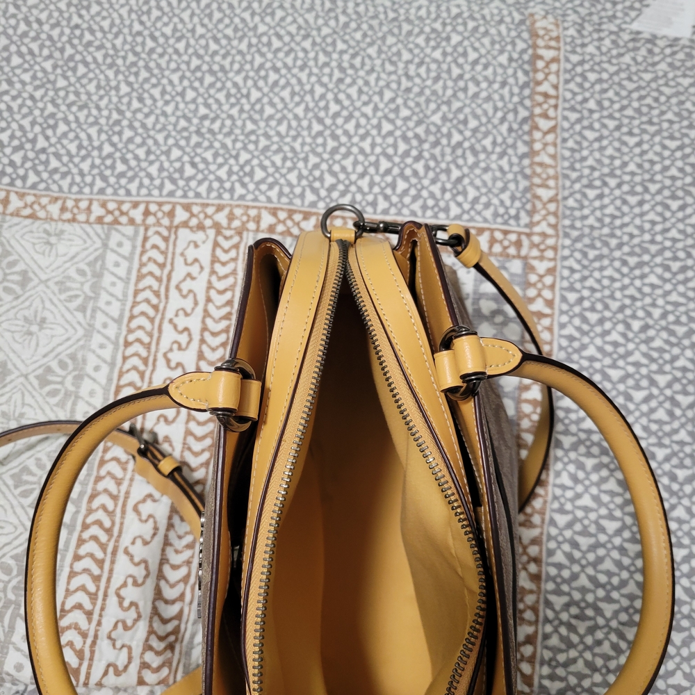 Coach Brown and Tan Signature Handbag - Picture 5 of 12